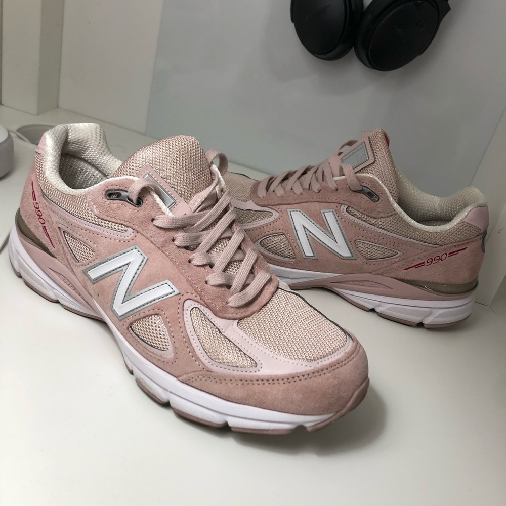 NEW BALANCE 990 v4 PRICE NEGOTIABLE